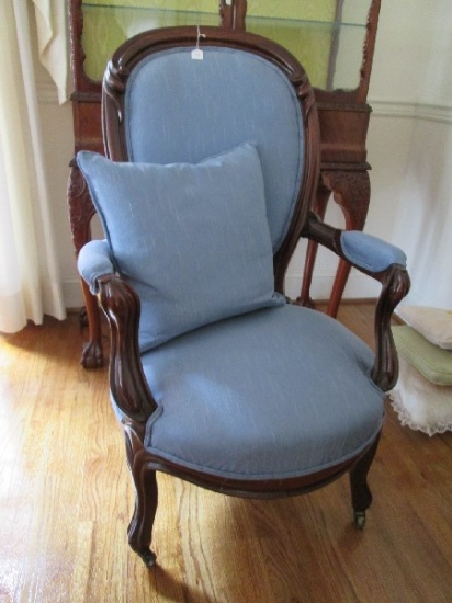 Dark Mahogany Wood Chair w/ Curled/Grooved Shield Back/Curved Arms, Curved Front Legs