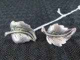 Pair - Leaf Design Snap-Back Earrings