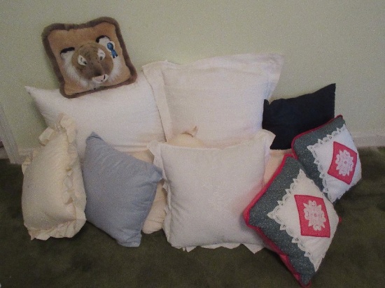 Lot - Accent Throw Pillows & Tufted Seat Cushion Various Colors, Designs