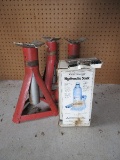 Lot - 6 Ton Capacity Hydraulic Jack & 3 Metal Floor Jackets