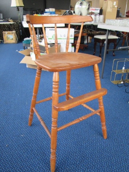 Vintage Wooden Spindle Design Child Chair w/ Stretchers