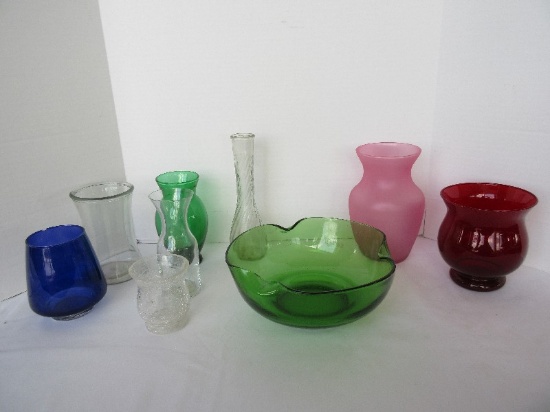 Lot - Green Glass Clover Leaf Shape Bowl 9" D, Flower Vases Various Colors