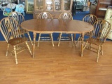 Vintage Cochrane Furniture Georgetown Collection Dining Table w/ Leaf on Ring Turned Legs