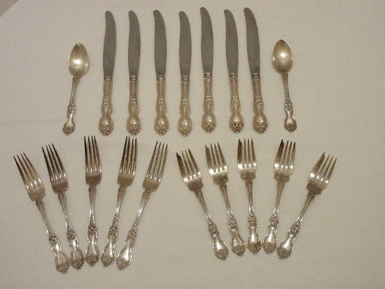 19 Pieces - Wallace Sterling La Reine Pattern 1921 Silverware 7 Modern Hollow 9" Knives