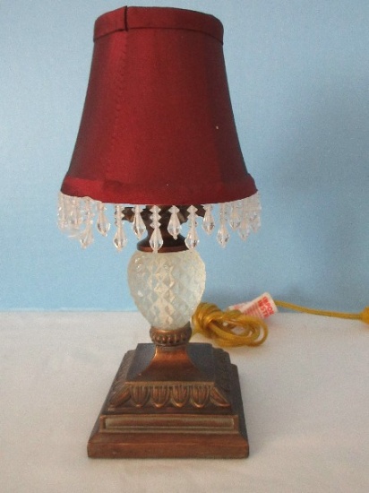 Resin Accent Pineapple Lamp w/ Maroon Beaded Shade on Antiqued Patina Plinth Base