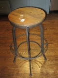 Cool Industrial Style Swivel Bar Stool w/ Natural Wood Seat