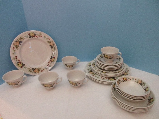 27 Pieces - Royal Doulton English Translucent China Miramont Pattern Dinnerware