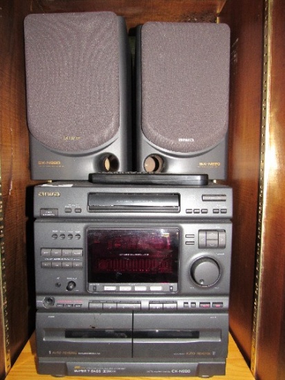 Aiwa CD/Tape AM/FM Radio Player w/ 2 Base Reflex Speakers