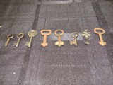 Lot - Vintage Skeleton Keys Various Designs