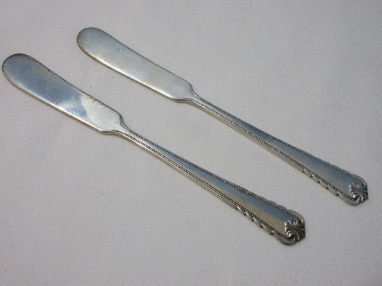 2 Rogers International Sterling Moonbeam Pattern Silverware Flat Handle Butter Spreaders