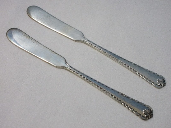 2 Rogers International Sterling Moonbeam Pattern Silverware Flat Handle Butter Spreaders