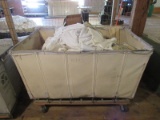 Dandux Vintage Laundry Cart on Casters