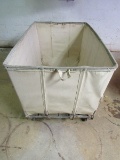 Dandux Laundry Cart