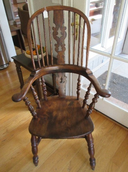 Antique Walnut Windsor Fiddleback Scrolled Arm Chair Intricate Pierced Back