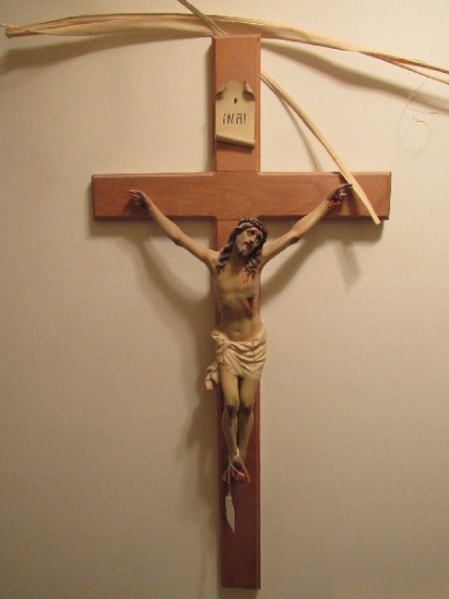 Jesus on Cross Ceramic/Wooden Wall Décor