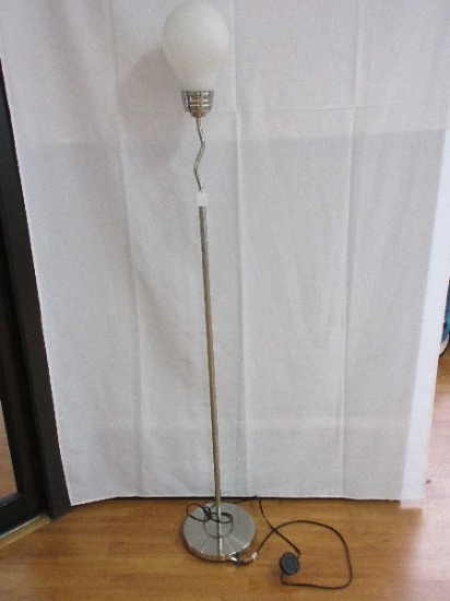 Realistic Modern Light Bulb Floor Lamp Frosted Bulb Shade