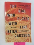 Paperback Book The Girl Who Played w/ Fire A Novel Author Stieg Larsson © 2009