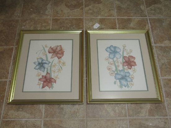 Pair  Floral Accent/Magic Picture Prints by Maran In Gilted Wooden Frames/Matt