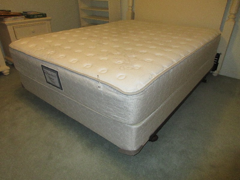 Queen Size Sealy Posturepedic Reserve Stoney Proxibid