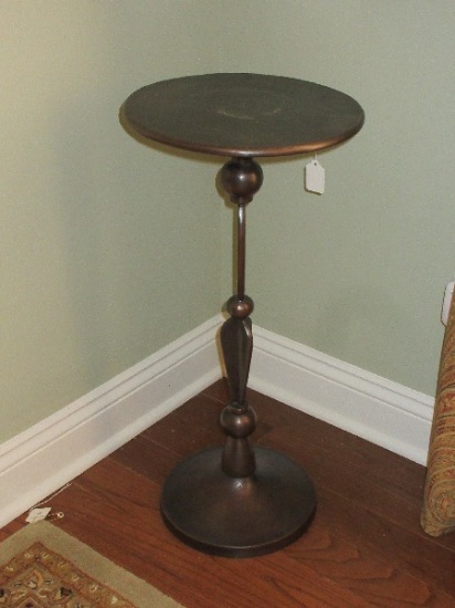 Exceptional Hekman Furniture Co. Cast Aluminum Pedestal Accent Table Antiqued Patina