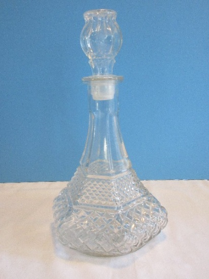 Anchor Hocking Clear Wexford Pattern Criss-Cross Design Pressed Glass 12" Ships Decanter