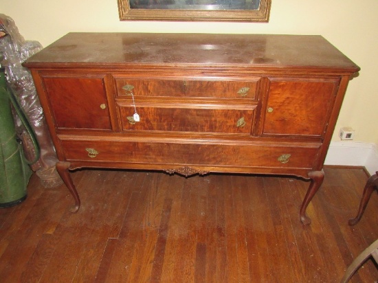 Wooden Vintage Entry Dresser 3 Drawers, 2 Doors, Diamond Brass Pulls