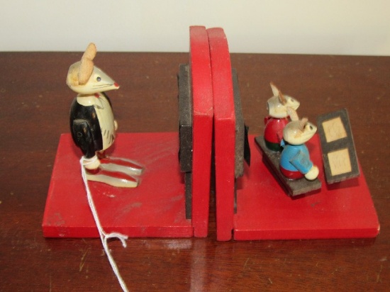 Wooden V.G. Japan Mouse Teacher/Students Vintage Bookends