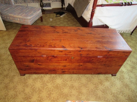 Large Wooden Bed Chest w/ Inlay Tray w/ Handles Curved/Bracket Feet w/ Casters