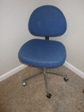 Canadian Atlas Furniture Mfg. LTD. Retro Modern Desk Chair on Casters