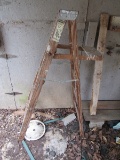 Wooden 4-Step A-Frame Stepladder w/ Bucket Shelf