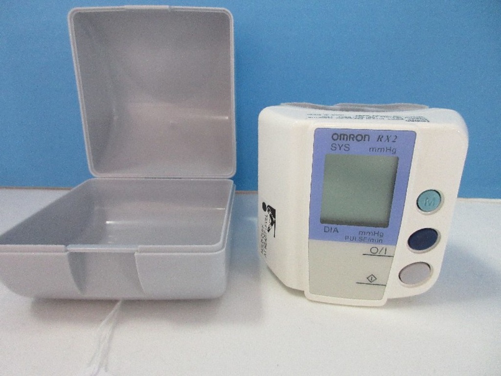 Omron Digital Wrist Blood Pressure Monitor Model: RX2 w/ Storage Case |  Estate & Personal Property Personal Property | Online Auctions | Proxibid