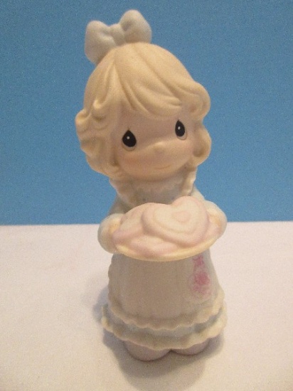 Precious Moments "You're The Sweetest Cookie in the Batch" 5 1/2" Figurine