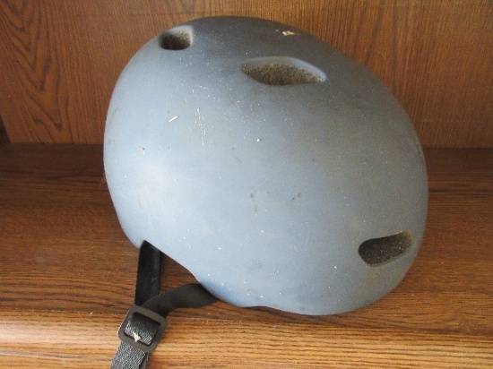 Bell Manifold Black Matte Finish Bicycle Bike Helmet Adult 7/16