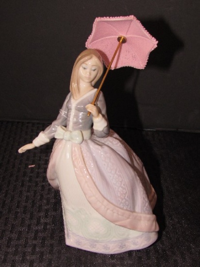 Lladro © Daisa 1983 G-14D Porcelain Woman w/ Umbrella