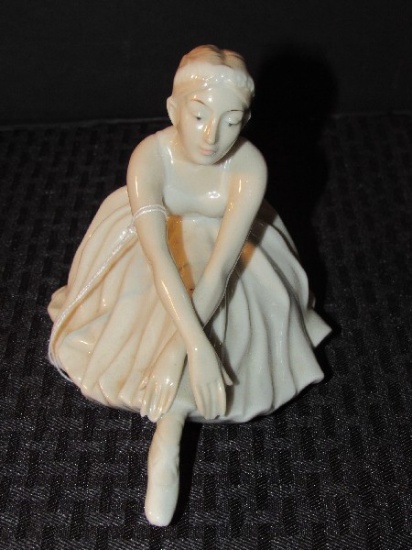 House of Global Art Japan Musical Hand Painted Ballerina