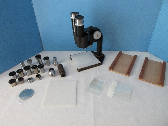 Vintage E. Leitz Wetzlar Microscope w/ Lots of Accessories, Slides, Lens & More