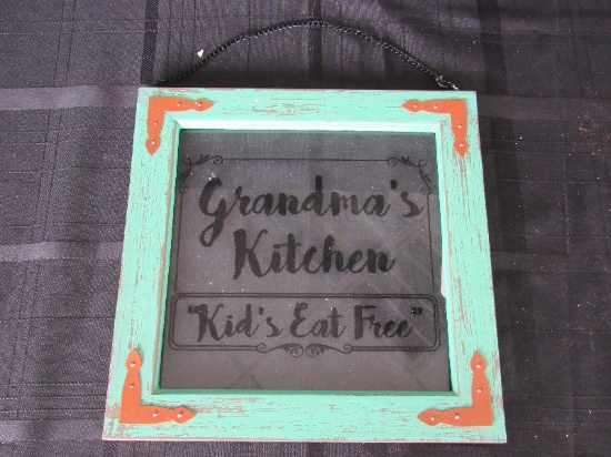 "Grandmas Kitchen Kids Eat Free" Wooden Frame Wall Mounted Décor