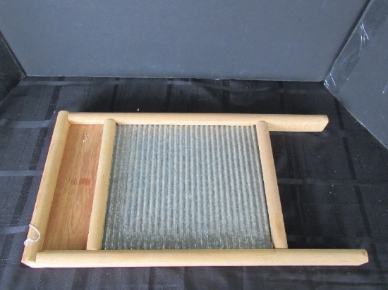 Wooden/Metal Vintage Cloths Washboard