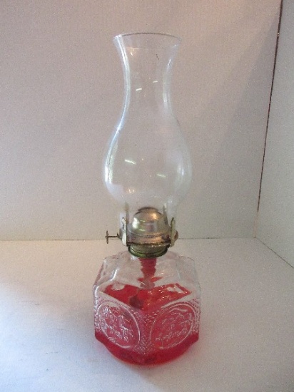 Farms Lamp Light Pressed Glass Oil Lamp w/ Chimney Amish Buggy Scenes