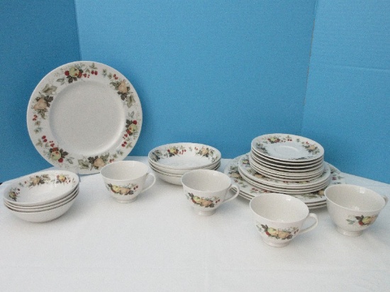 28 Pieces - Royal Doulton English Translucent China Miramont Pattern Dinnerware