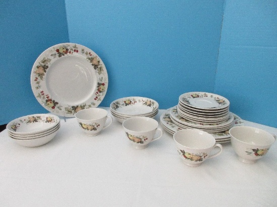 28 Pieces - Royal Doulton English Translucent China Miramont Pattern Dinnerware