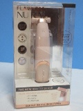 Finishing Touch Flawless Nu Razor 18k Gold Plated Built In Light Gentle on All Skin Types