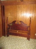 Elegant Lexington Furniture Cherry Queen/Full Low 4 Poster Bed w/ Veneer Wood Side Rails