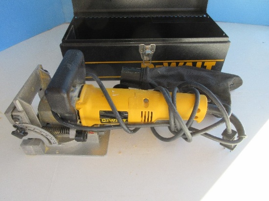 DeWalt Plate Joiner DW682 in Metal Tool Box