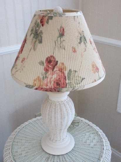 Polyresin Classic White Wicker Ginger Jar Form 24" Table Lamp w/ Floral Pleated Shade