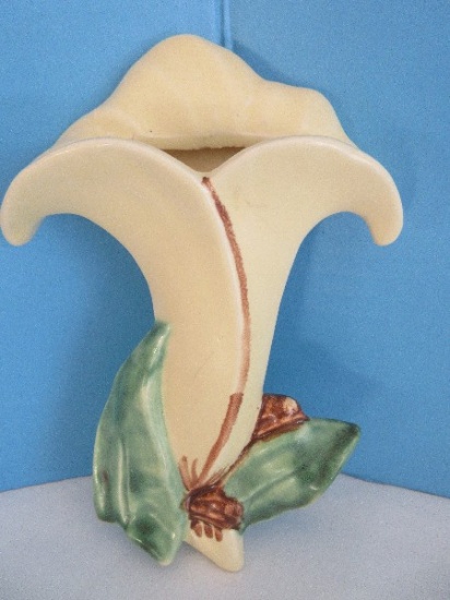 McCoy Pottery 7 3/4" Lily Wall Pocket Single Lily Green Leaves Circa 1950's
