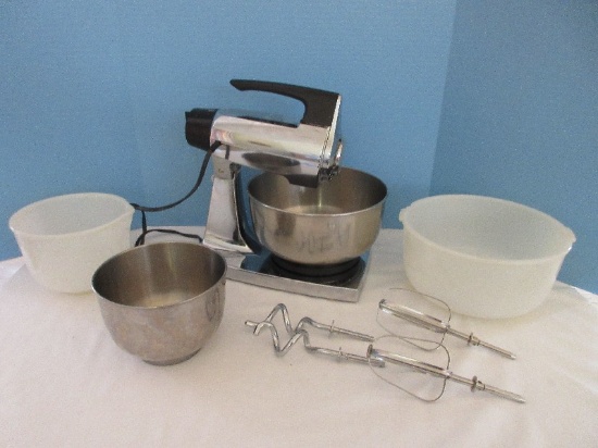 Vintage Sunbeam Mix Master Electronic Stand/Hand Mixer