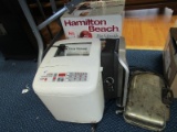 Welbilt The Bread Machine & Hamilton Beach Big Mouth Juice Extractor