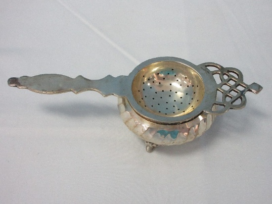 Chippendale Style Silverplate Handled Tea Strainer w/ Footed Drip Collector Swirl Pattern Bowl