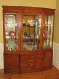 2 Piece - Extraordinary Thomasville Furniture Chinoiserie Style Lighted China Cabinet